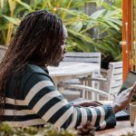 femme auto entrepreneur qui a besoin d'une RC pro