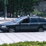 voiture break familiale pour emmener ses enfants en week-end mais assurance trop chère